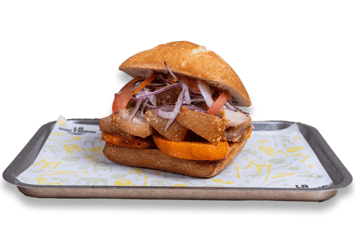 Pan con Chicharrón – peruanisches Sandwich mit knusprigem Schweinebauch